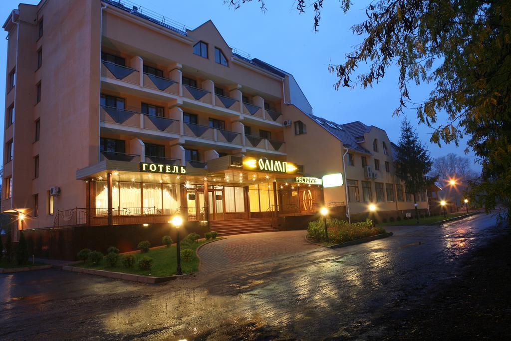 Olymp Hotel Uzhhorod Ngoại thất bức ảnh